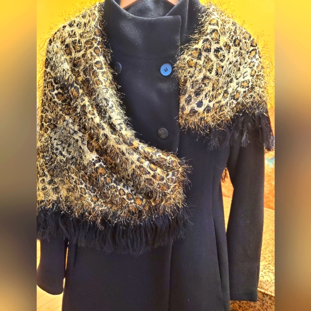 Vintage 80's Faux Fur Leopard Print Scarf Size 50" x 50"